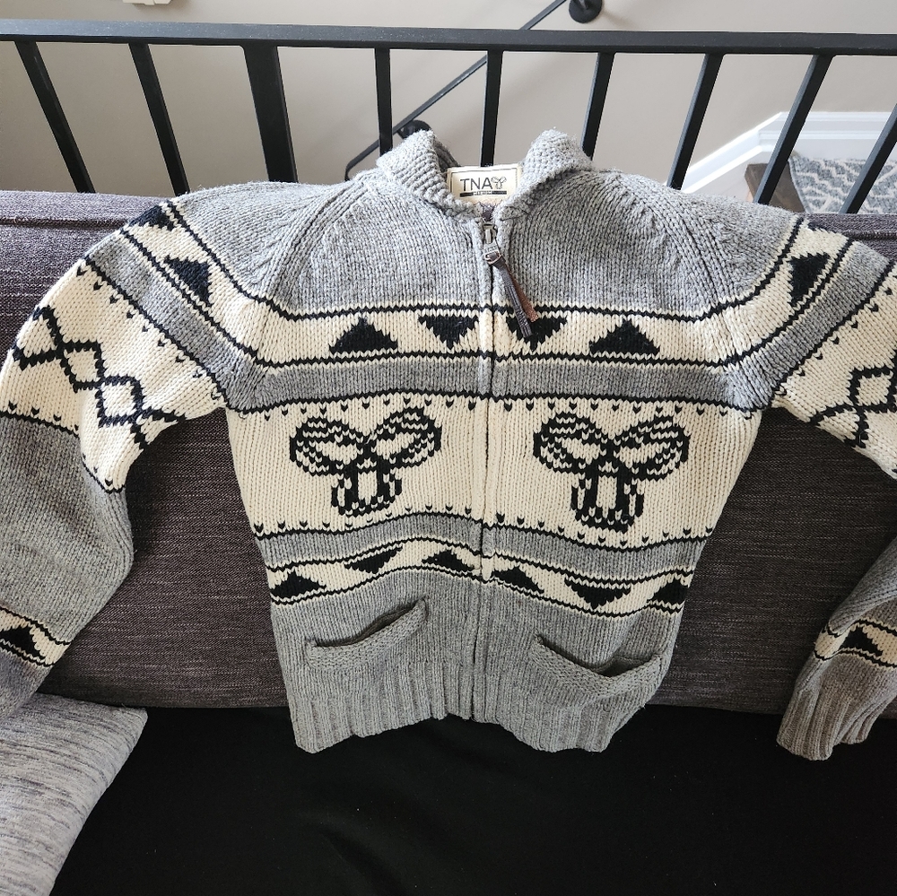 Aritzia wool zip up sweater